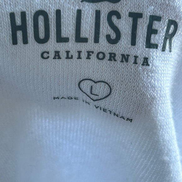 White hollister tank top - Picture 3 of 7